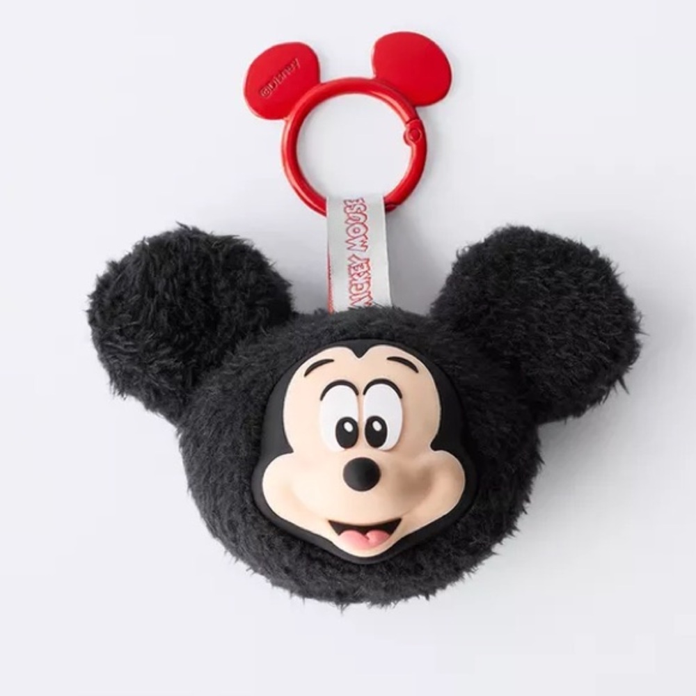 NWT Zara Charm MICKEY MOUSE DISNEY CARABINER KEYCHAIN